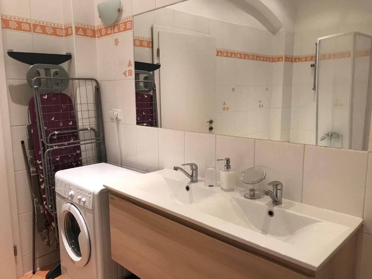 Apartman U Kolonady 카를로비바리 외부 사진